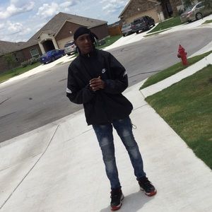 Meet your Posher, Lance